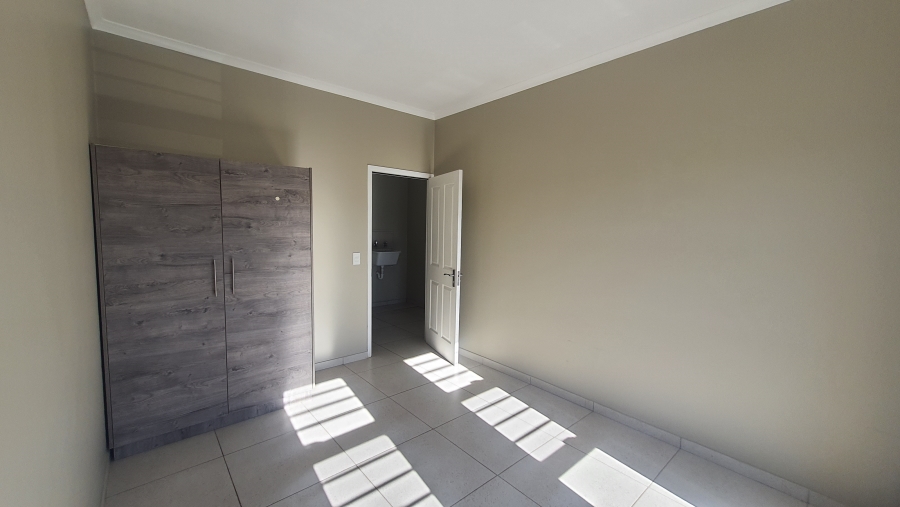 5 Bedroom Property for Sale in Beacon Bay North Eastern Cape